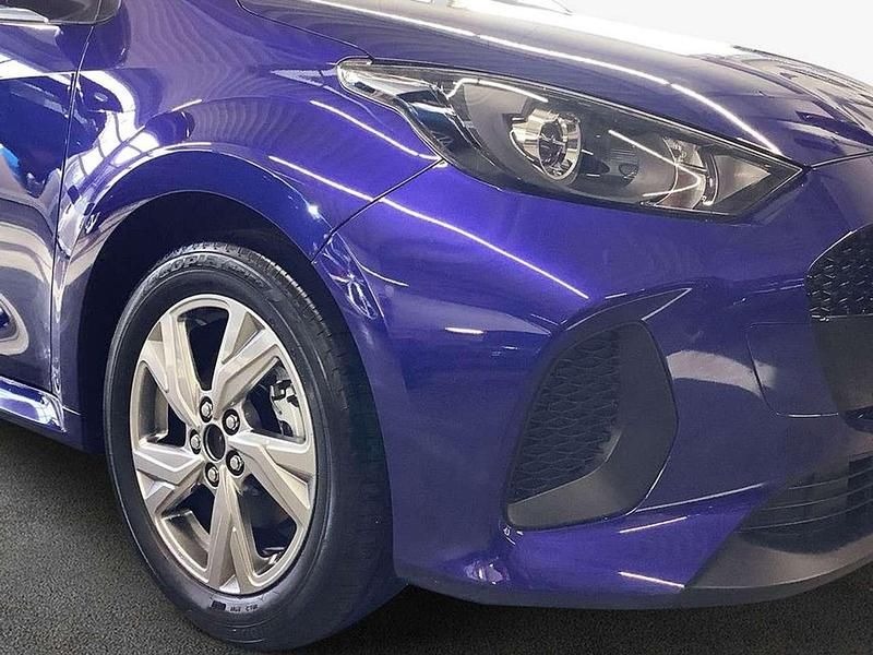 Gebraucht Mazda 2 Exclusive-Line 92 PS (67 kW) 2025 Glas blue Limousine