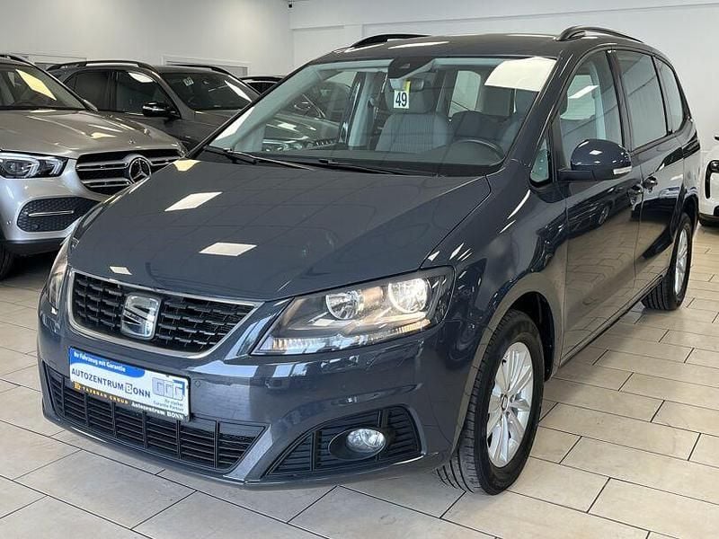 Grau Gebraucht 2020 Seat Alhambra Style Van / Kleinbus | 22.400 € (Superpreis) - Bild 1/4