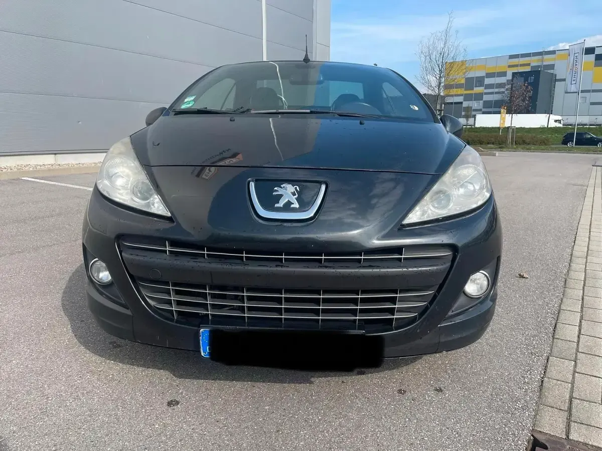 Gebraucht Peugeot 207 CC Allure 110 PS (80 kW) 2013 Schwarz Cabrio