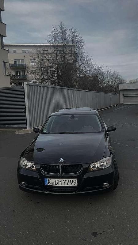 Gebraucht BMW 318 143 PS (105 kW) 2008 Limousine