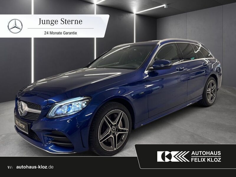 Blau Gebraucht 2020 Mercedes C300e AMG Limousine | 25.400 € (Fairer Preis) - Bild 1/4