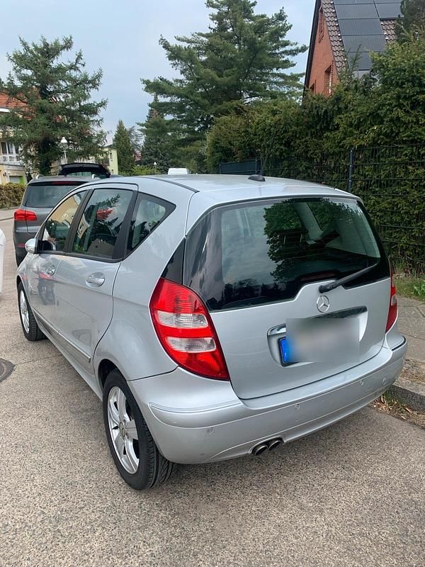 Silber Gebraucht 2006 Mercedes A200 Kleinwagen | 3.199 € (Fairer Preis) - Bild 1/4