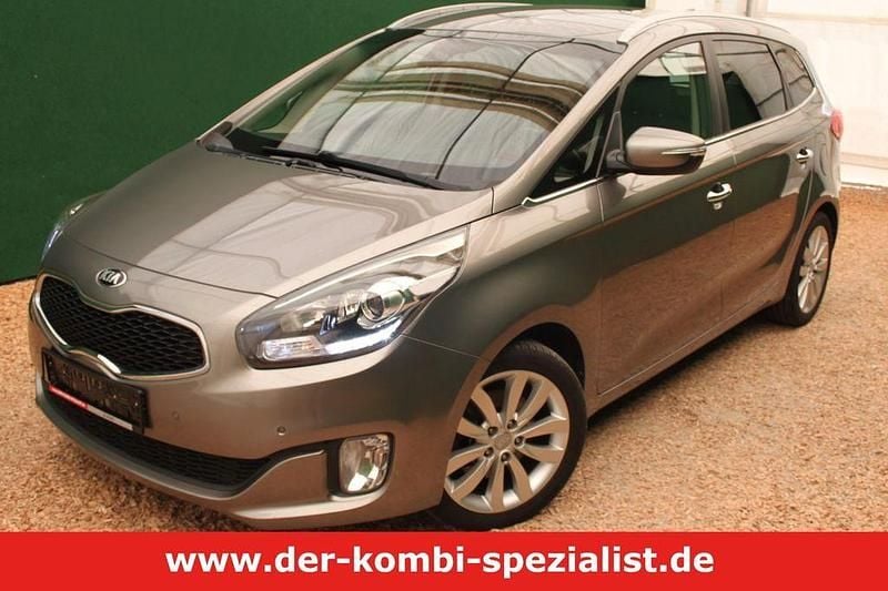 Silber Gebraucht 2015 Kia Carens Van / Kleinbus | 9.750 € (Fairer Preis) - Bild 1/4