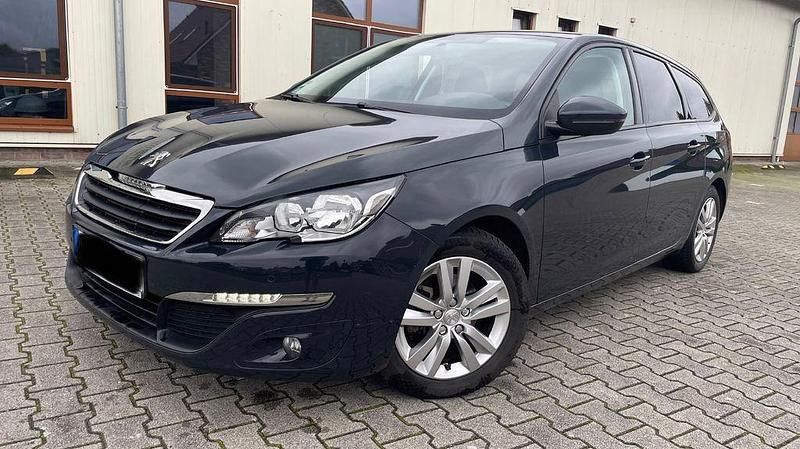 Gebraucht Peugeot 308 SW Active 131 PS (96 kW) 2016 Grau Kombi