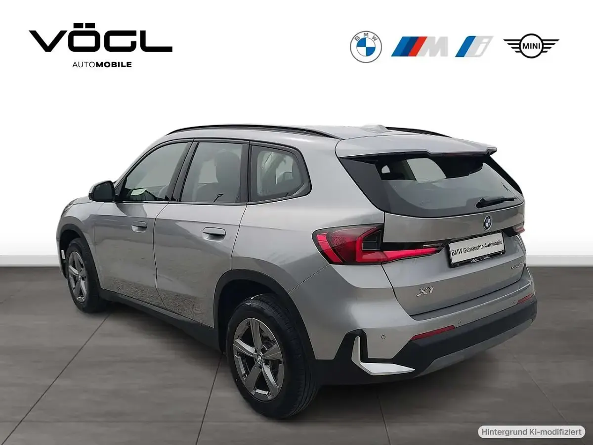 Gebraucht BMW X1 Sport Line 197 PS (144 kW) 2025 Silber SUV