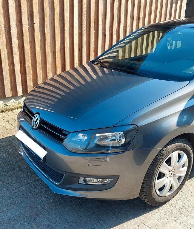 Gebraucht VW Polo Edition 90 PS (66 kW) 2012 Grau Kleinwagen