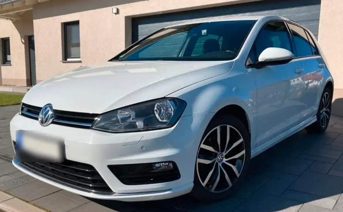 Gebraucht VW Golf VII Pro 105 PS (77 kW) 2013 Weiß Limousine