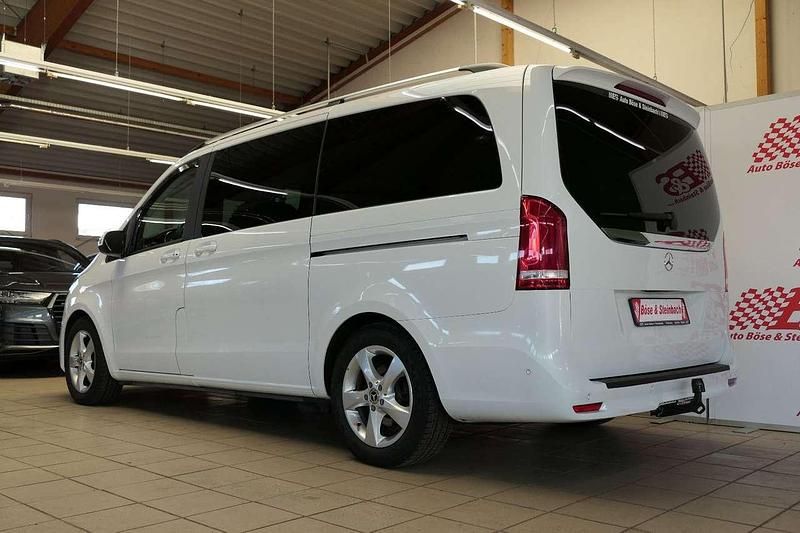 Gebraucht Mercedes V220 AMG 190 PS (139 kW) 2021 Bergkristallweiss Van / Kleinbus