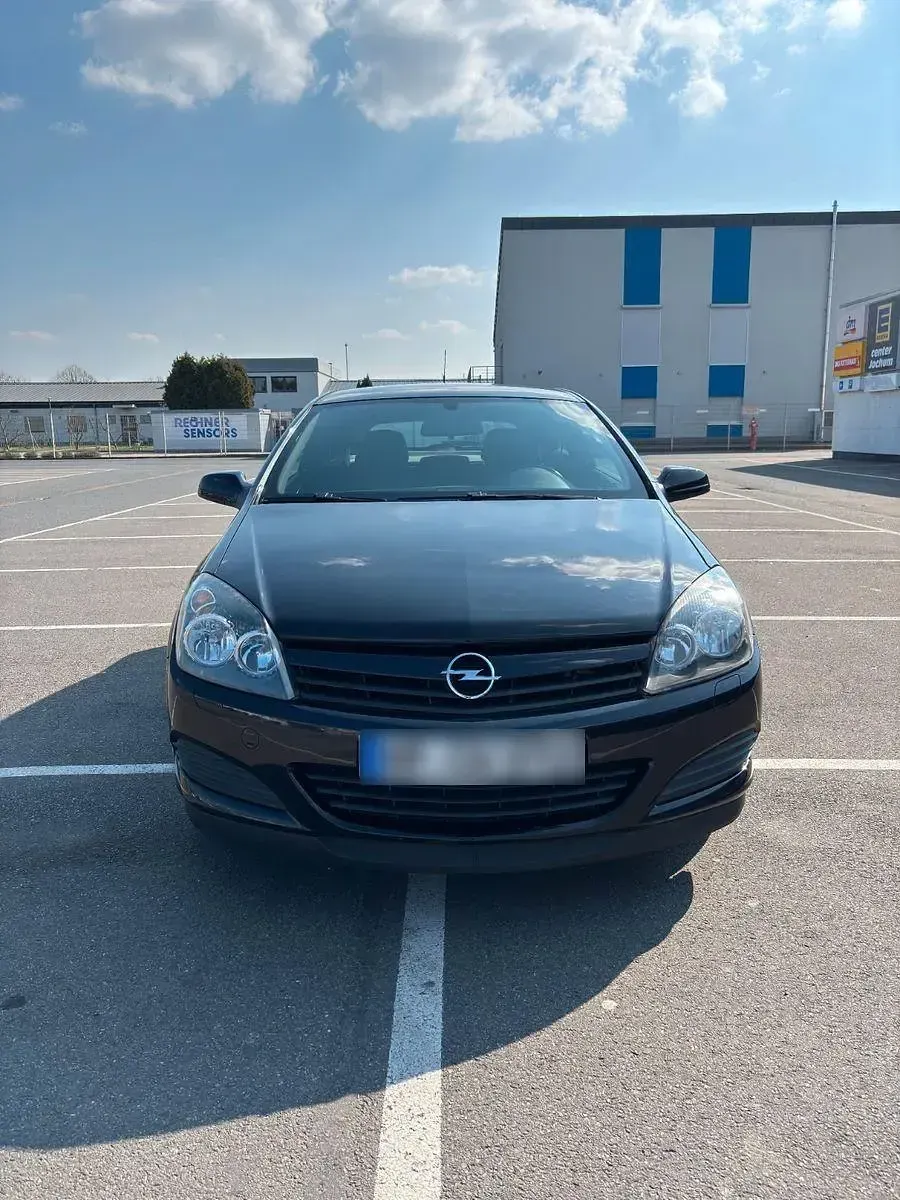 Gebraucht Opel Astra GTC 105 PS (77 kW) 2005 Schwarz Coupé