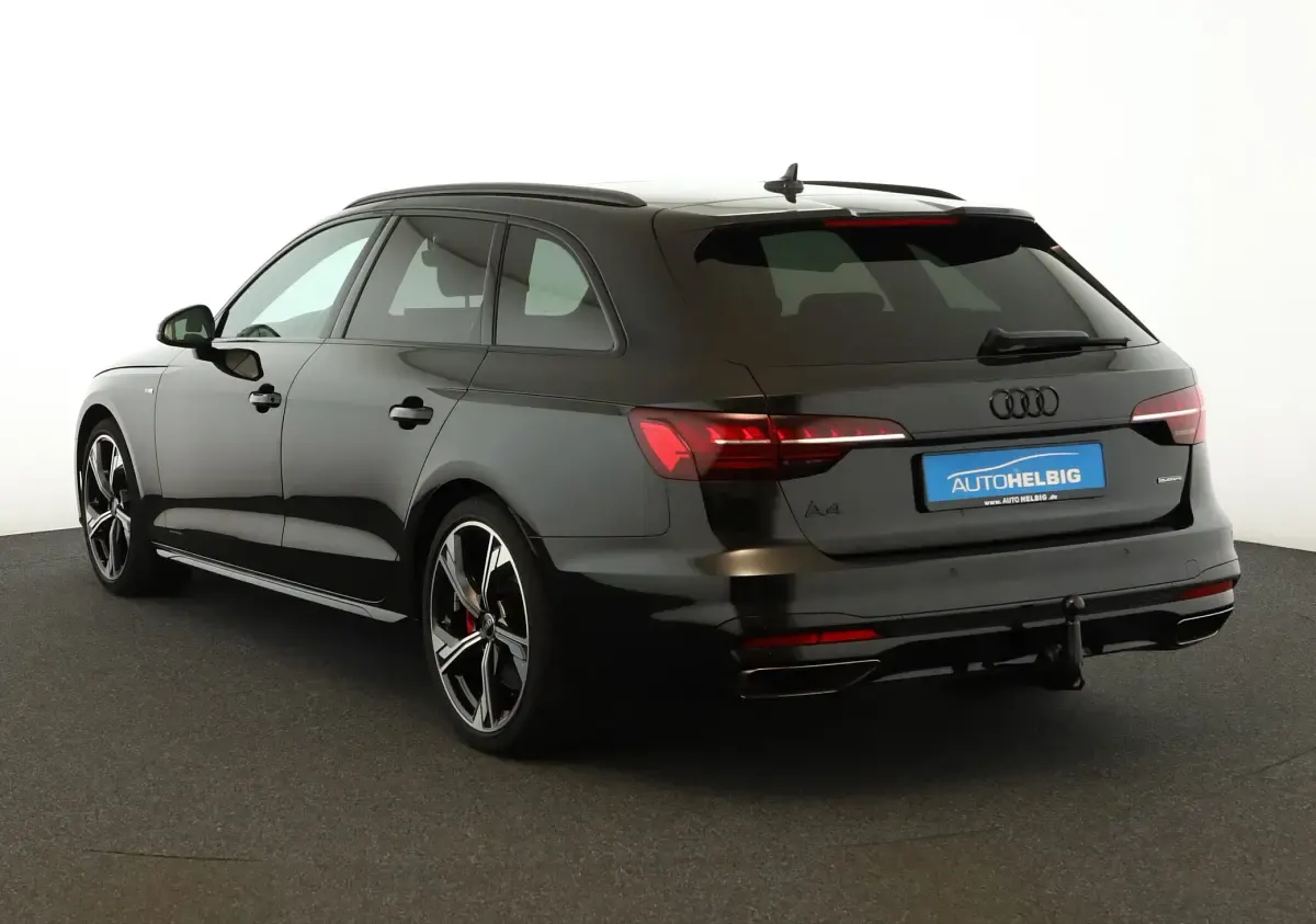 Gebraucht Audi A4 S-Line 265 PS (194 kW) 2025 Mythosschwarz metallic Limousine