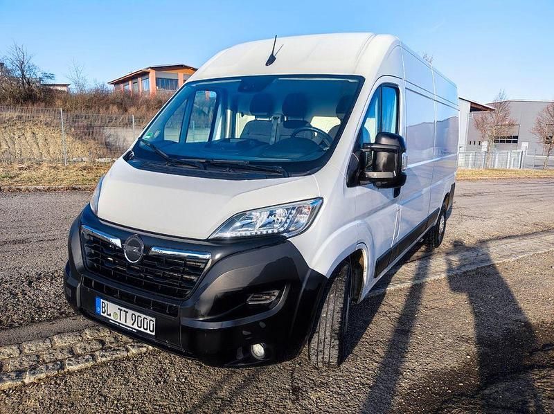 Weiß Gebraucht 2024 Opel Movano Van / Kleinbus | 22.999 € (Guter Preis) - Bild 1/4