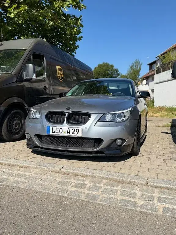 Gebraucht BMW 520 M Sport 170 PS (125 kW) 2009 Grau Limousine