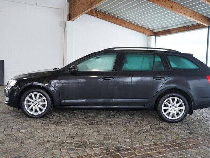 Gebraucht Skoda Octavia 150 PS (110 kW) 2017 Grau Kombi