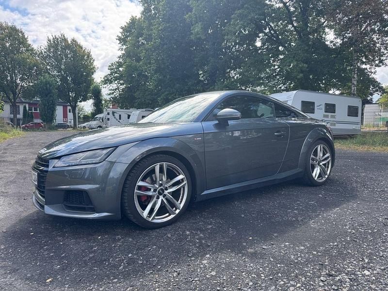 Grau Gebraucht 2018 Audi TT Sport Coupé | 20.600 € (Fairer Preis) - Bild 1/4