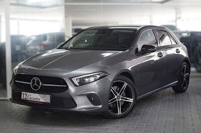 Grau Gebraucht 2020 Mercedes A220 Progressive Limousine | 21.490 € (Guter Preis) - Bild 1/4