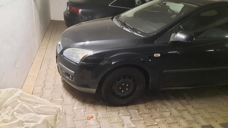 Second-hand Ford Focus 115 CP (84 kW) 2004 Negru Coupe