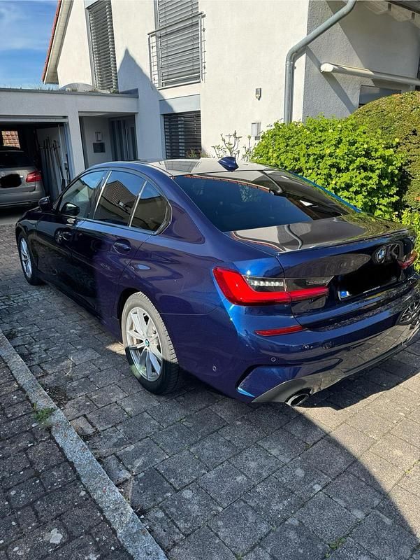 Gebraucht BMW 320 M Sport 190 PS (139 kW) 2020 Blau Limousine