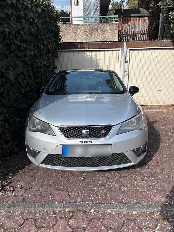 Gebraucht Seat Ibiza 150 PS (110 kW) 2013 Silber Kleinwagen