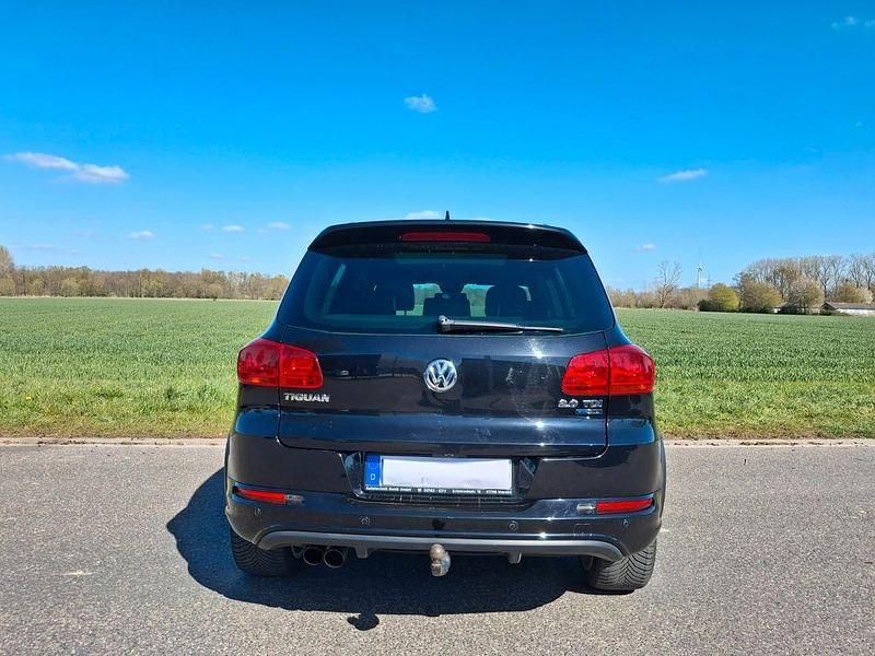 Gebraucht VW Tiguan R-line Plus 140 PS (102 kW) 2012 Schwarz SUV