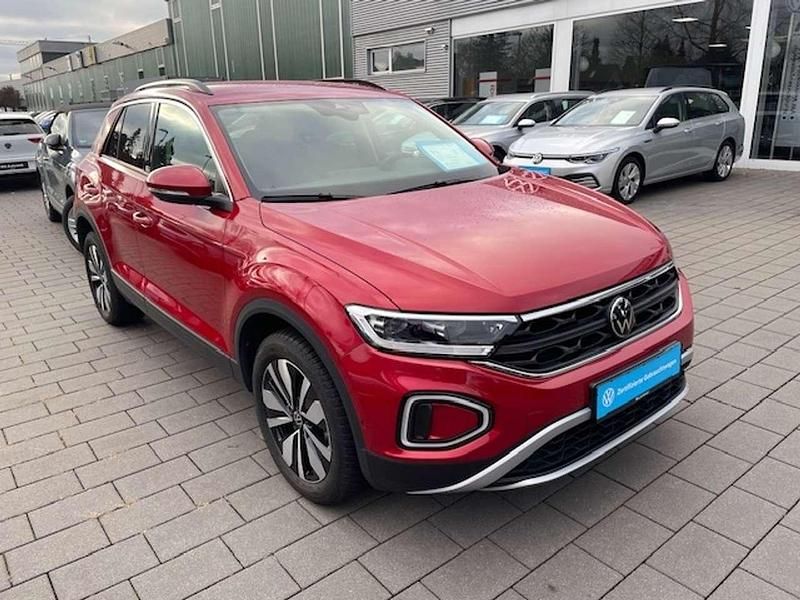 Gebraucht VW T-Roc Move 150 PS (110 kW) 2023 Rot SUV