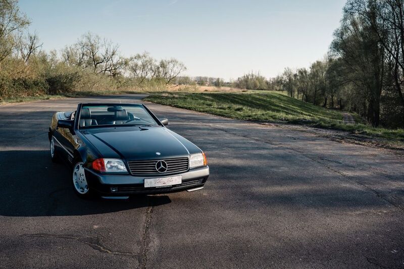 Grau Gebraucht 1992 Mercedes SL300 | 21.500 € - Bild 1/4
