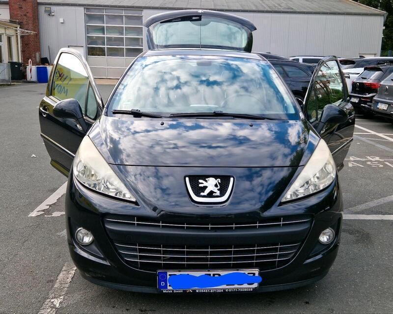 Schwarz Gebraucht 2011 Peugeot 207 Kleinwagen | 1.500 € - Bild 1/4