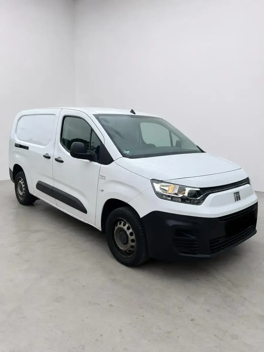 Gebraucht Fiat Doblò 102 PS (75 kW) 2024 Weiß Van / Kleinbus