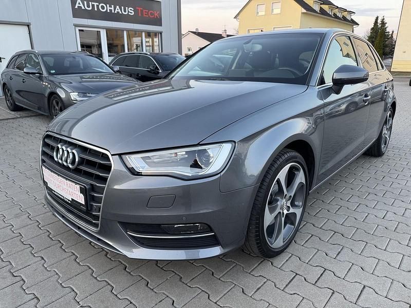 Gebraucht Audi A3 Ambiente 140 PS (102 kW) 2013 Grau Kombi