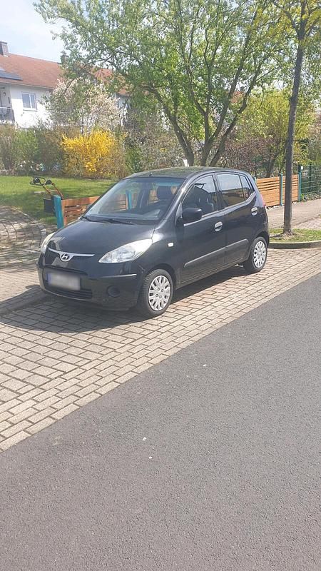 Gebraucht Hyundai i10 67 PS (49 kW) 2010 Schwarz Kleinwagen