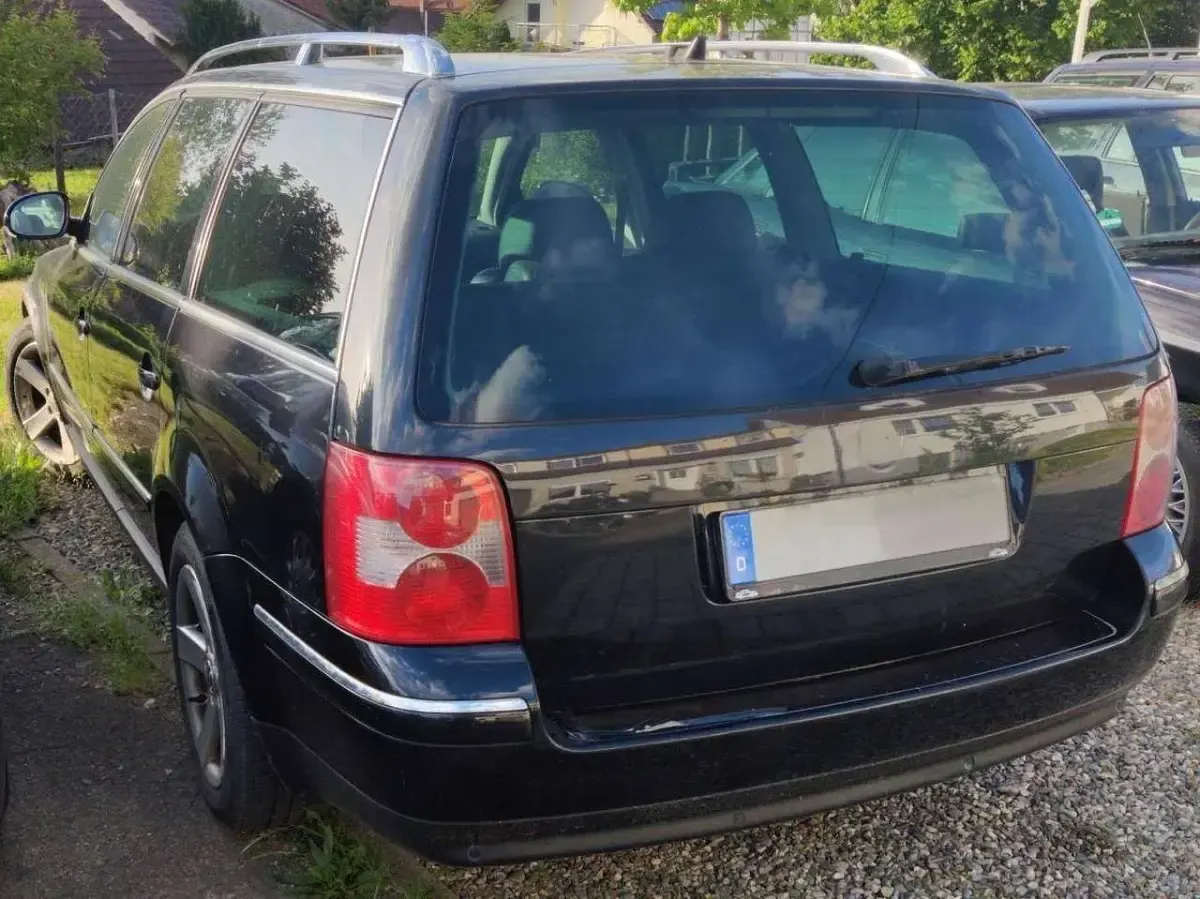 Gebraucht VW Passat Highline 179 PS (131 kW) 2003 Blau Limousine
