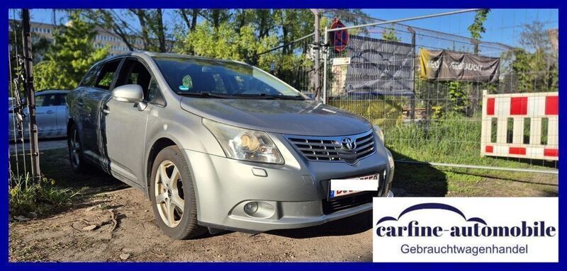 Silber Gebraucht 2009 Toyota Avensis Kombi | 4.950 € (Fairer Preis) - Bild 1/4