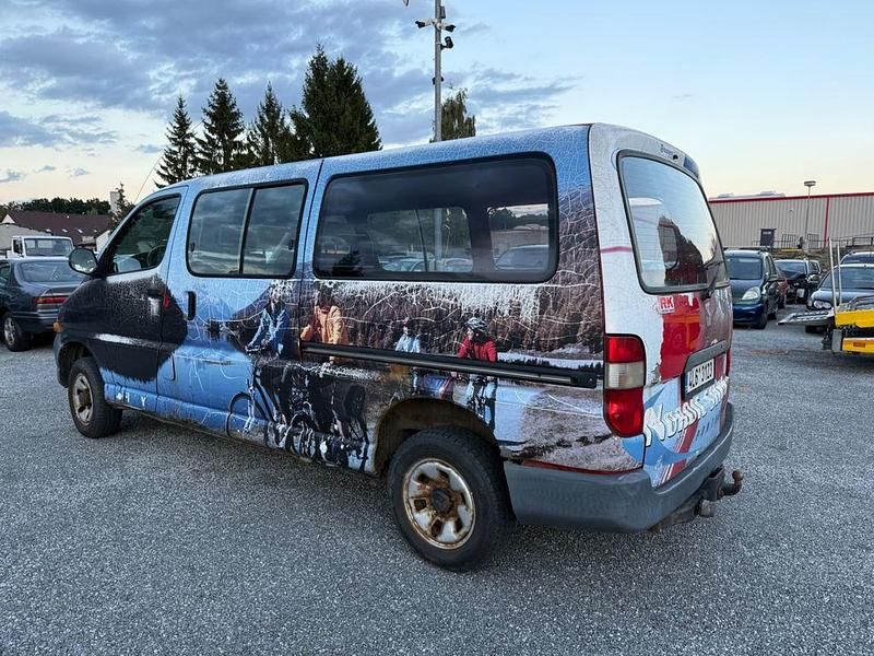 Gebraucht Toyota HiAce 143 PS (105 kW) 1998 Rot Van / Kleinbus