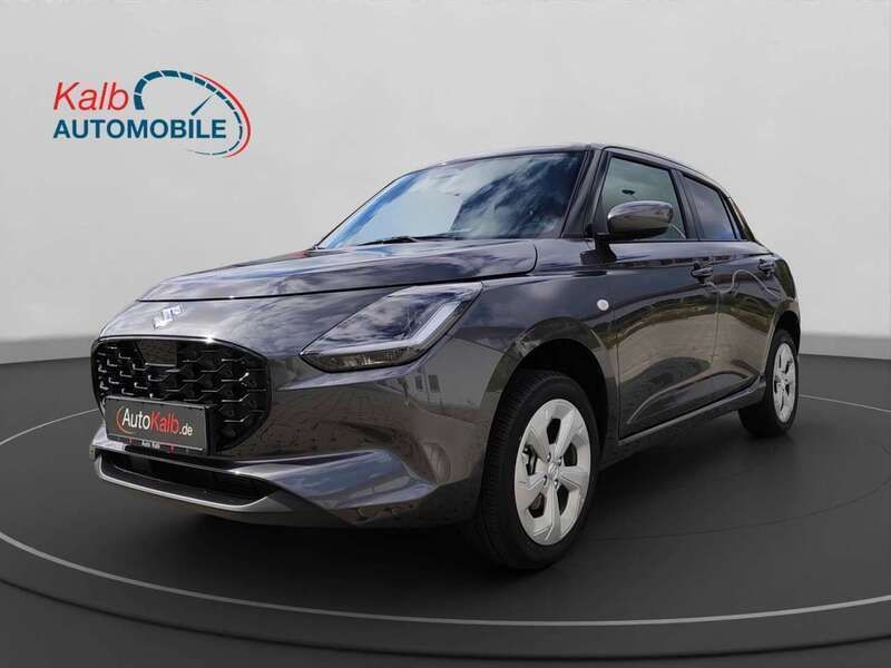 Mineral gray metallic Neu 2024 Suzuki Swift Comfort Limousine | 20.888 € - Bild 1/4