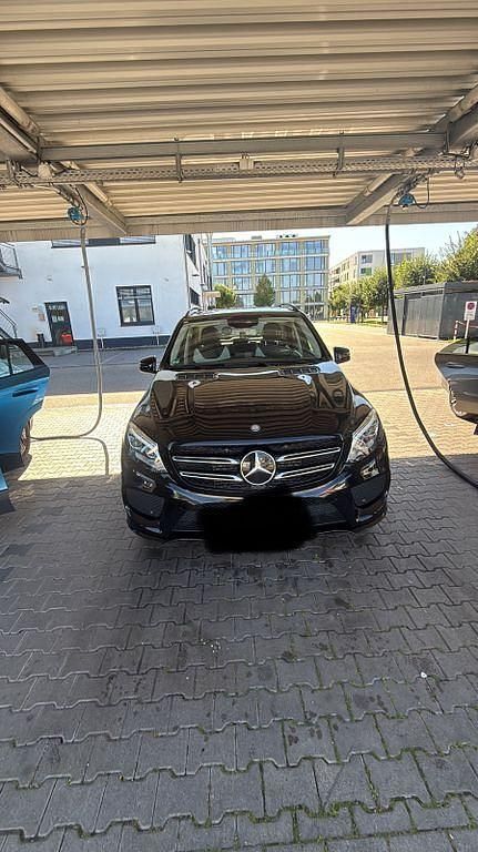 Schwarz Gebraucht 2016 Mercedes GLE350 SUV | 36.900 € (Etwas zu teuer) - Bild 1/4