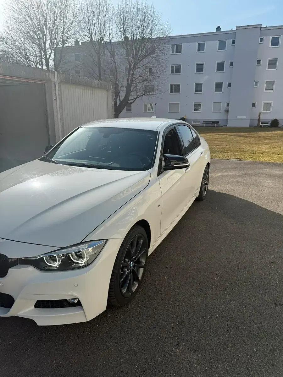 Gebraucht BMW 330 Shadowline 258 PS (189 kW) 2018 Weiß Limousine