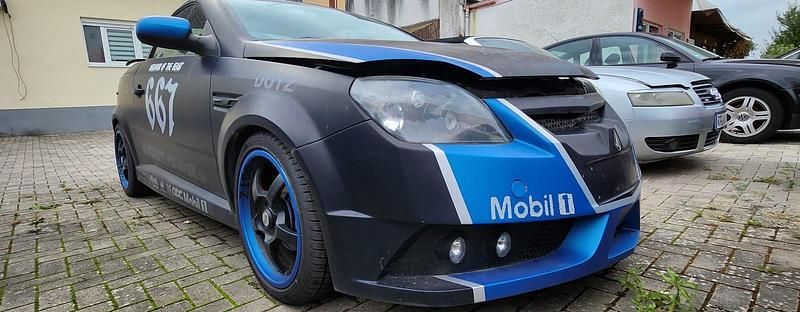 Gebraucht Opel Tigra 90 PS (66 kW) 2005 Schwarz Cabrio