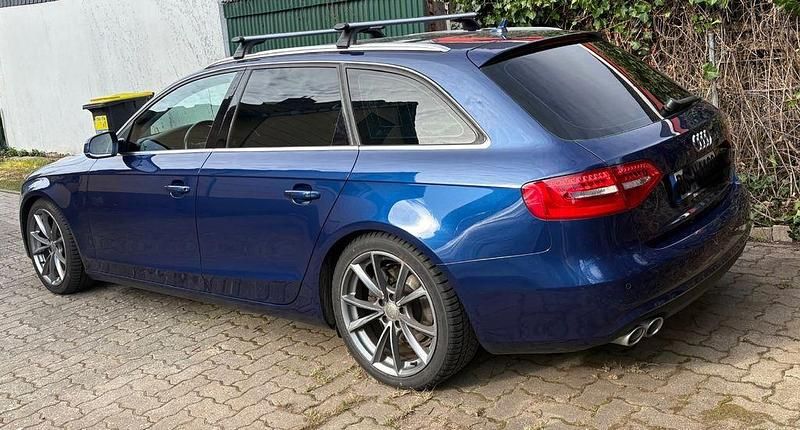 Gebraucht Audi A4 Ambition 190 PS (139 kW) 2015 Blau Kombi