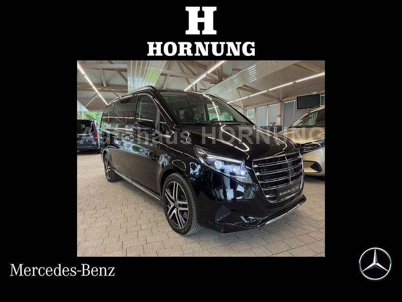 Obsidianschwarz metallic Gebraucht 2024 Mercedes V300 Exclusive Van / Kleinbus | 77.997 € (Teuer) - Bild 1/3