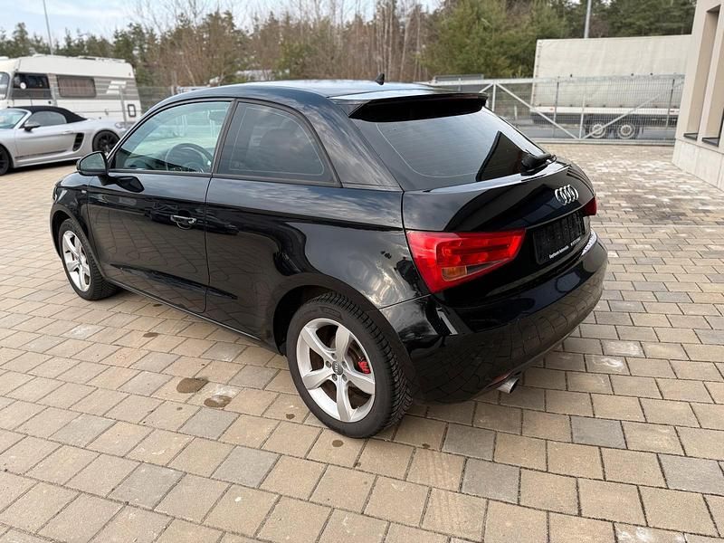 Gebraucht Audi A1 Attraction 86 PS (63 kW) 2009 Schwarz Kleinwagen