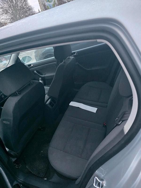 Gebraucht VW Golf IV 75 PS (55 kW) 2005 Grau Limousine