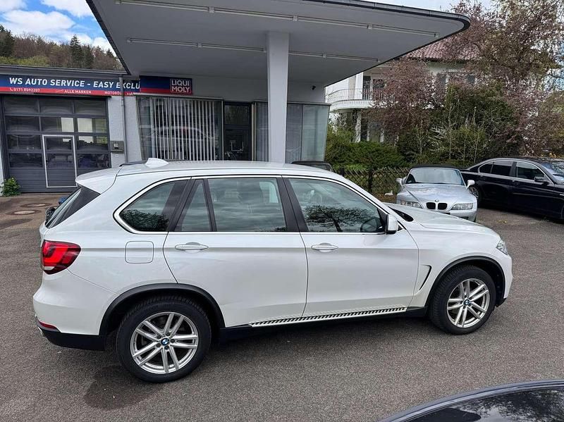 Gebraucht BMW X5 258 PS (189 kW) 2014 Mineralweiss metallic SUV
