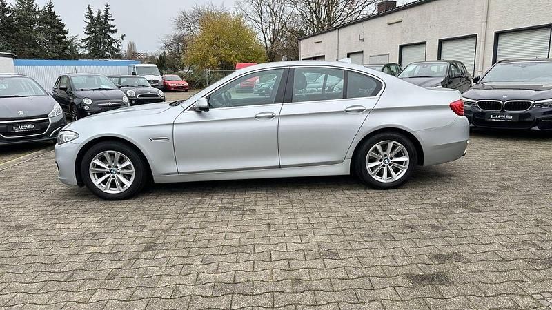 Second-hand BMW 520 184 CP (135 kW) 2014 Argintiu Berlinǎ