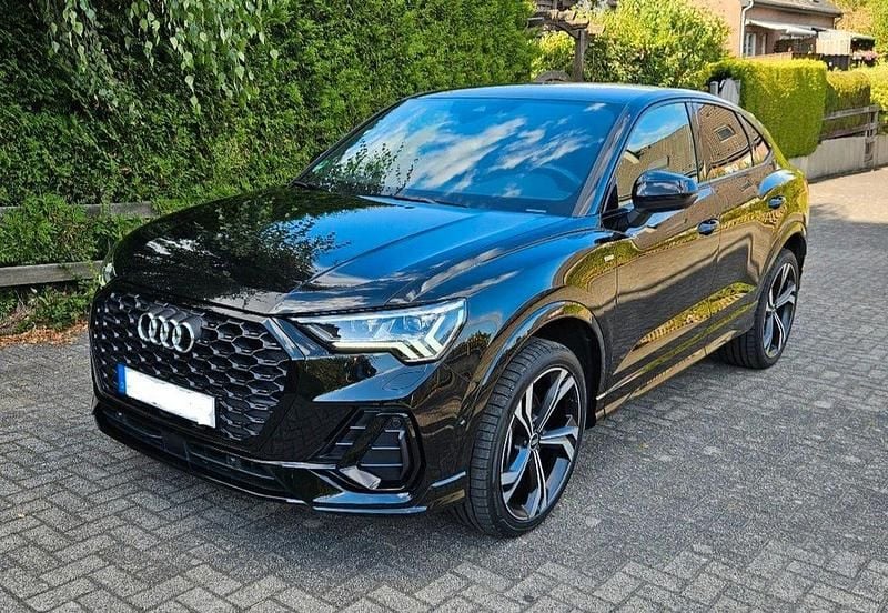 Schwarz Gebraucht 2020 Audi Q3 Sportback S-line plus SUV | 39.900 € (Teuer) - Bild 1/4