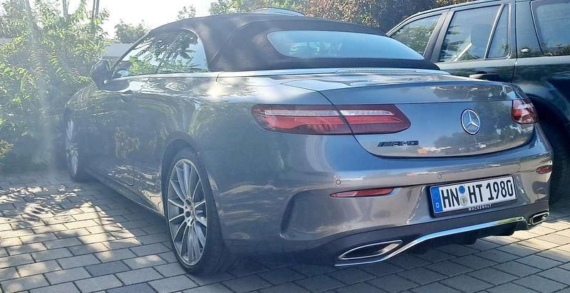 Grau Gebraucht 2019 Mercedes E300 Cabrio | 36.955 € (Etwas zu teuer) - Bild 1/4