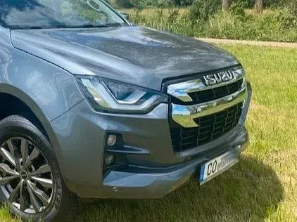 Gebraucht Isuzu D-Max 163 PS (119 kW) 2021 Grau Pickup