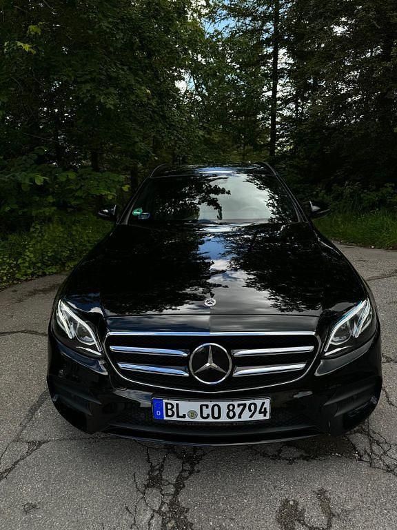Gebraucht Mercedes E400 340 PS (250 kW) 2019 Schwarz Limousine