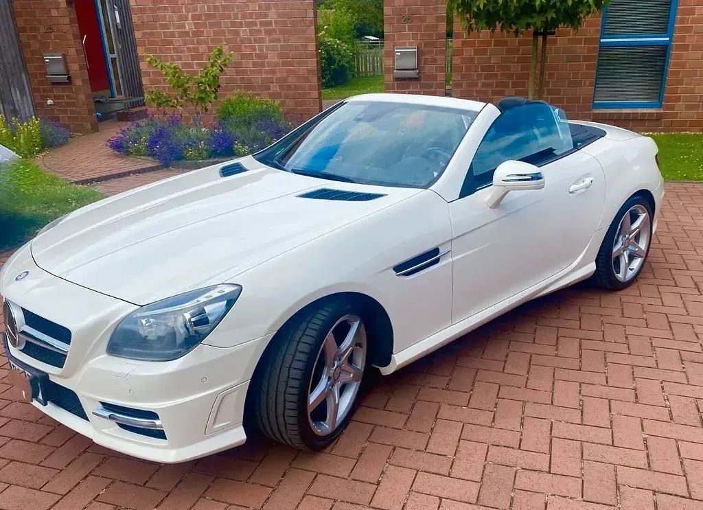 Gebraucht Mercedes SLK350 306 PS (225 kW) 2014 Weiß Cabrio