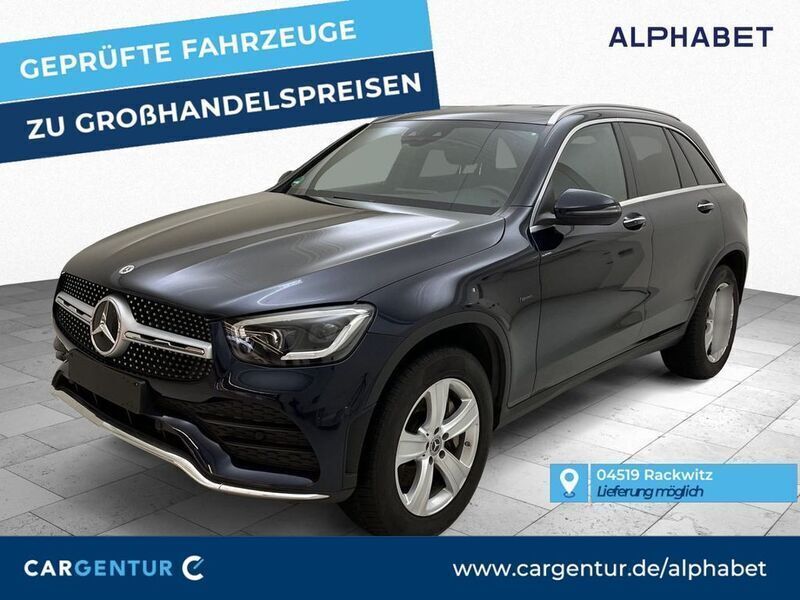 Cavansitblau (metallic) Gebraucht 2020 Mercedes GLC300e AMG SUV | 31.390 € (Fairer Preis) - Bild 1/2