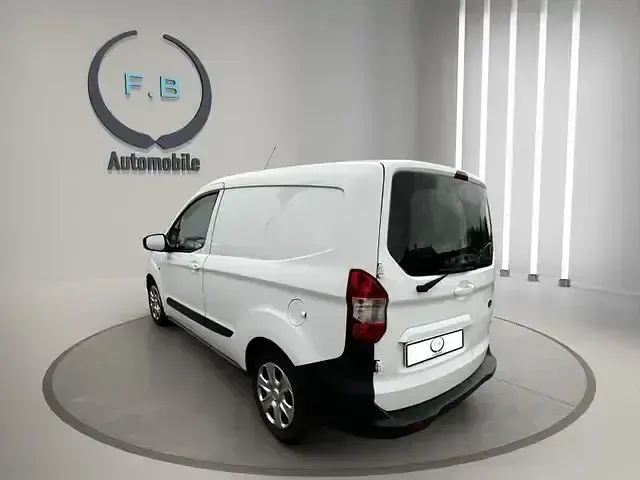 Gebraucht Ford Transit 121 PS (88 kW) 2018 Frostweiß Limousine