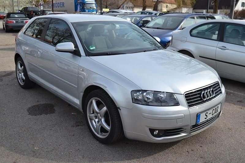Gebraucht Audi A3 Attraction 102 PS (75 kW) 2005 Silber Kleinwagen